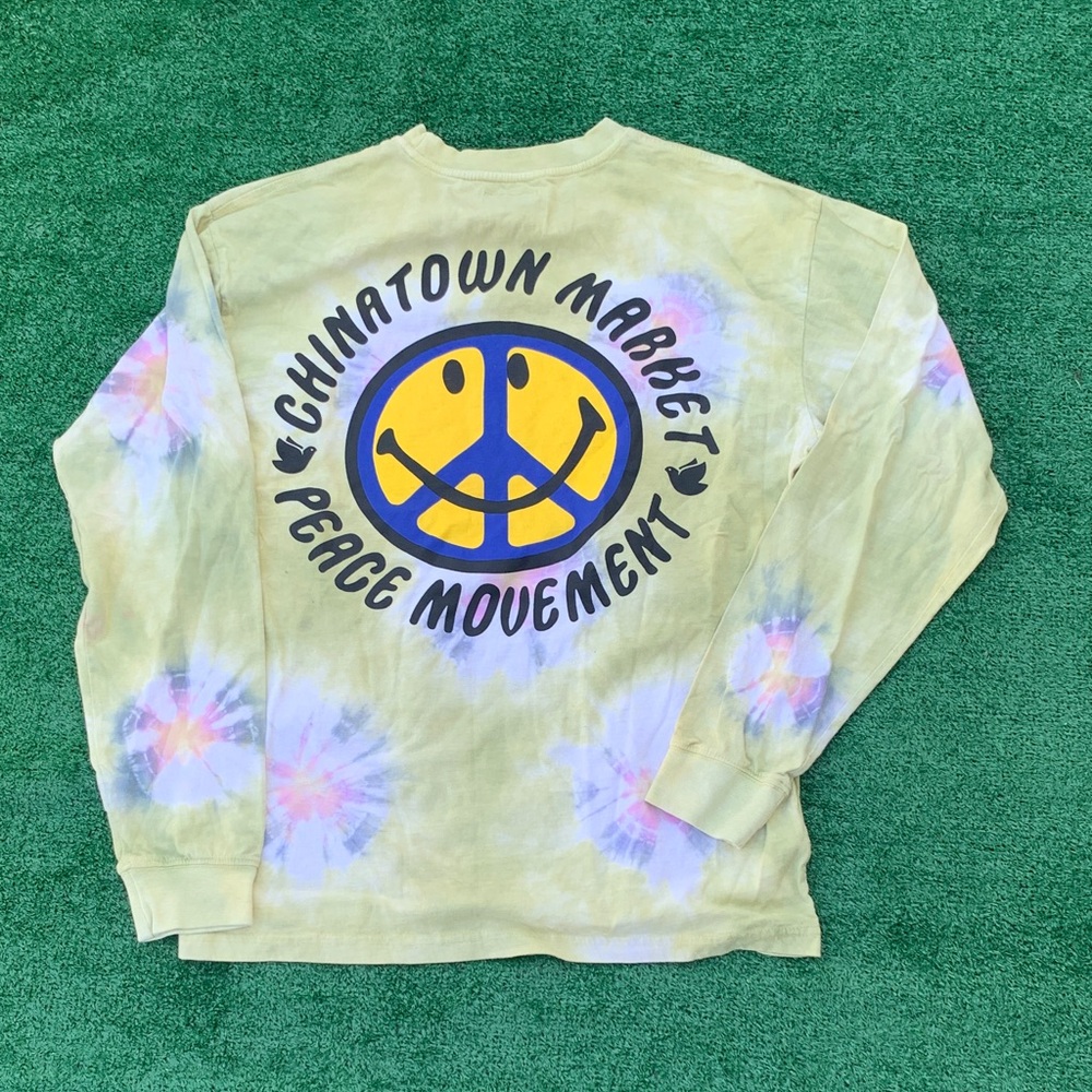Chinatown Market Yellow Tie-Dye 'Peace Movement' Long Sleeve Tee